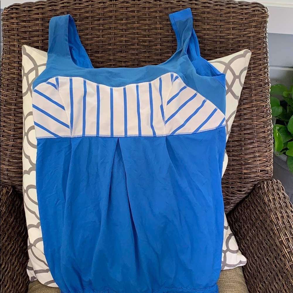 Lululemon top